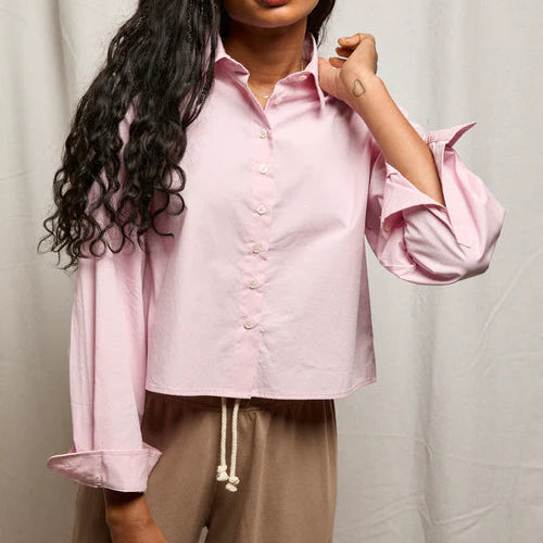 PINK CROPPED BUTTON DOWN
